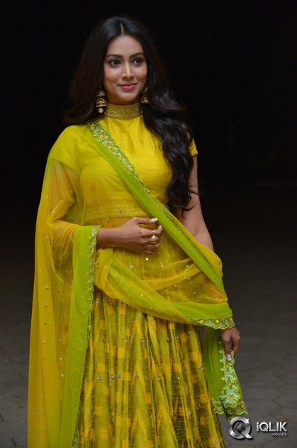 Pallavi-Subhash-At-Naruda-DONORuda-Movie-Audio-Launch